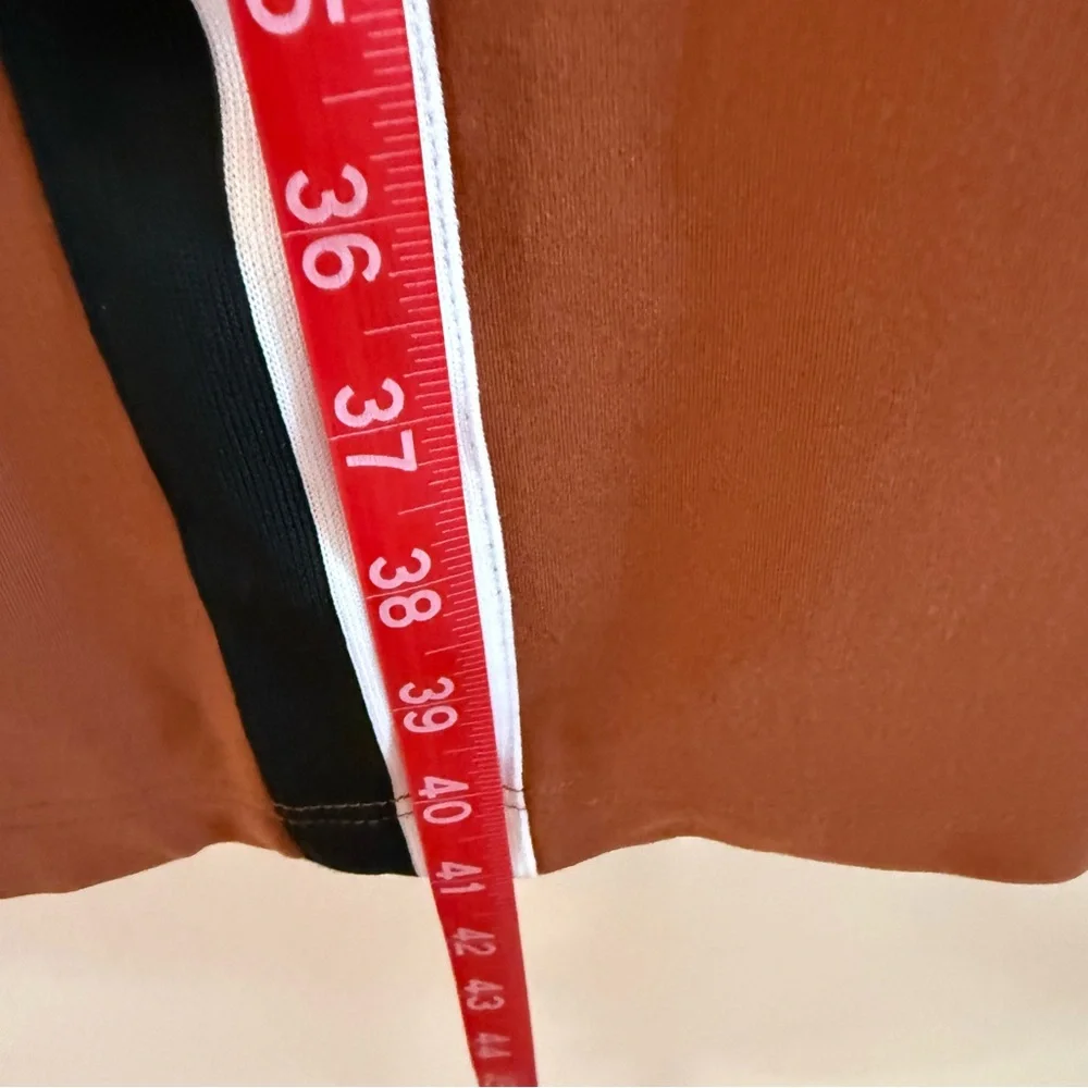 Universal Standard, lovely pants with side stripe.  Size M - Picture 5 of 5